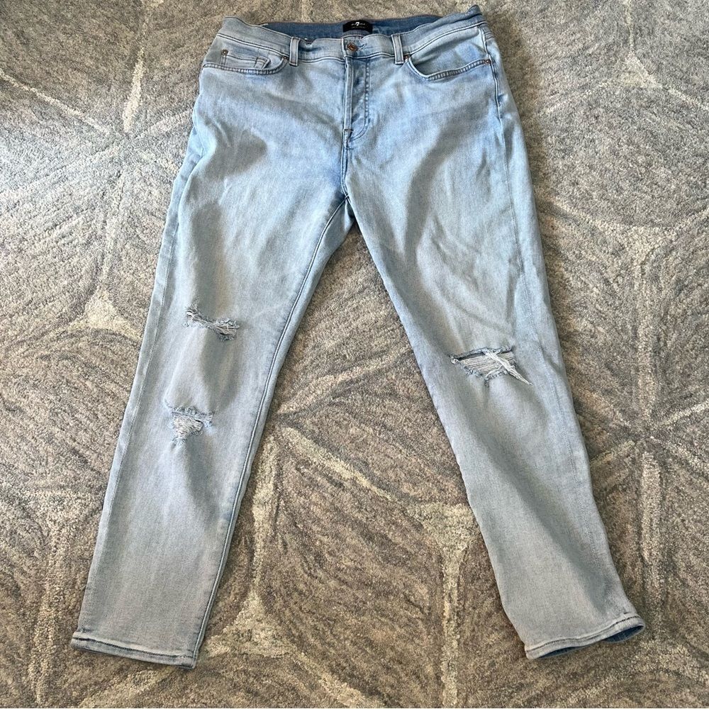 7 FAM lightwash Josefina Feminine Boyfriend button fly jeans with stretch size31